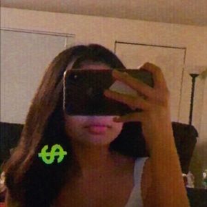 Meet your Posher, Andrea